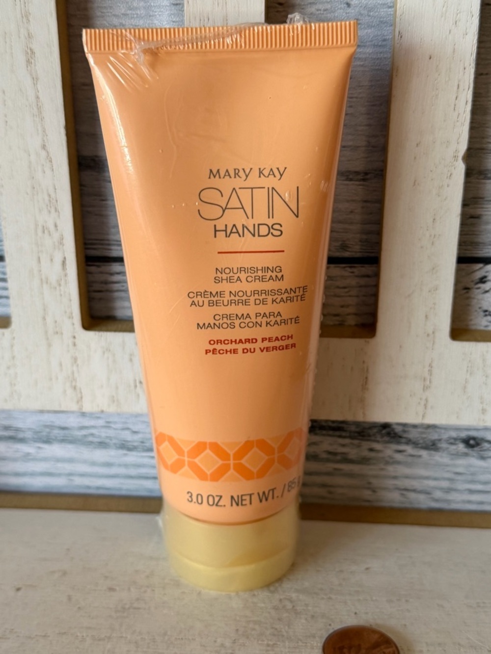 Mary Kay Satin Hands Nourishing Shea Hand Cream ORCHARD PEACH New & Sealed 3oz
